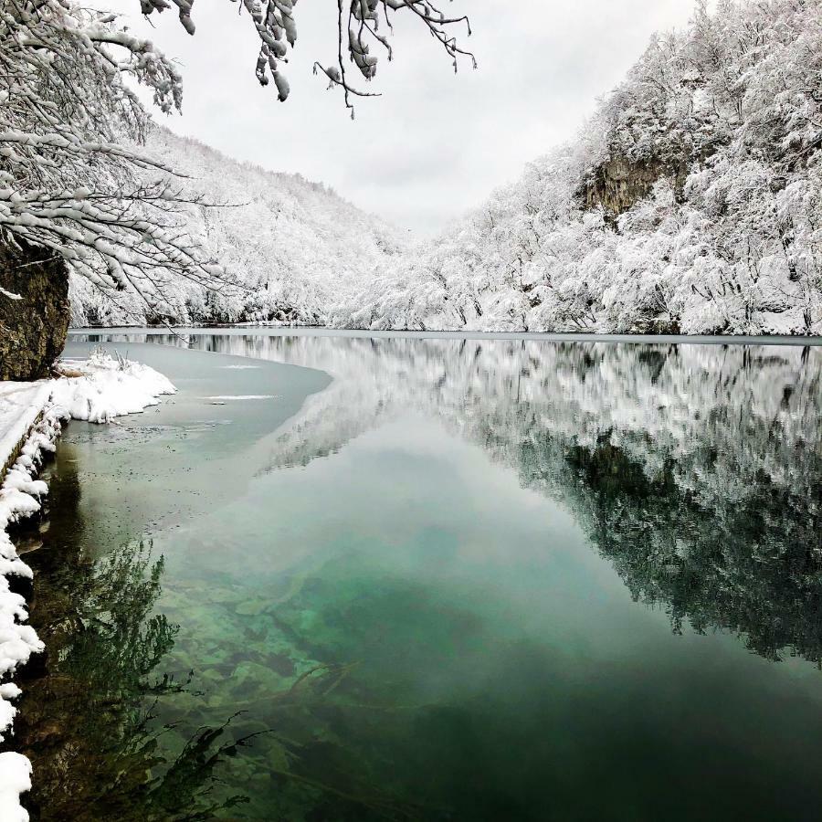 House By The River Plitvica selo Exteriör bild